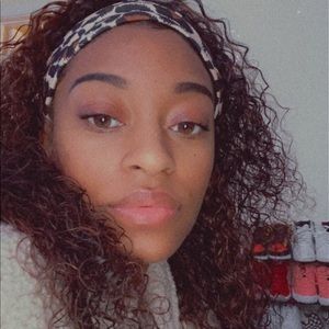 Meet your Posher, Deja